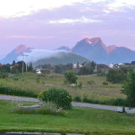 Milas House Two Apartamento Fredvang